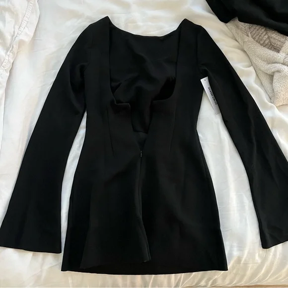 Princess Polly Classic Black Long Sleeve Dress - Picture 2 of 8